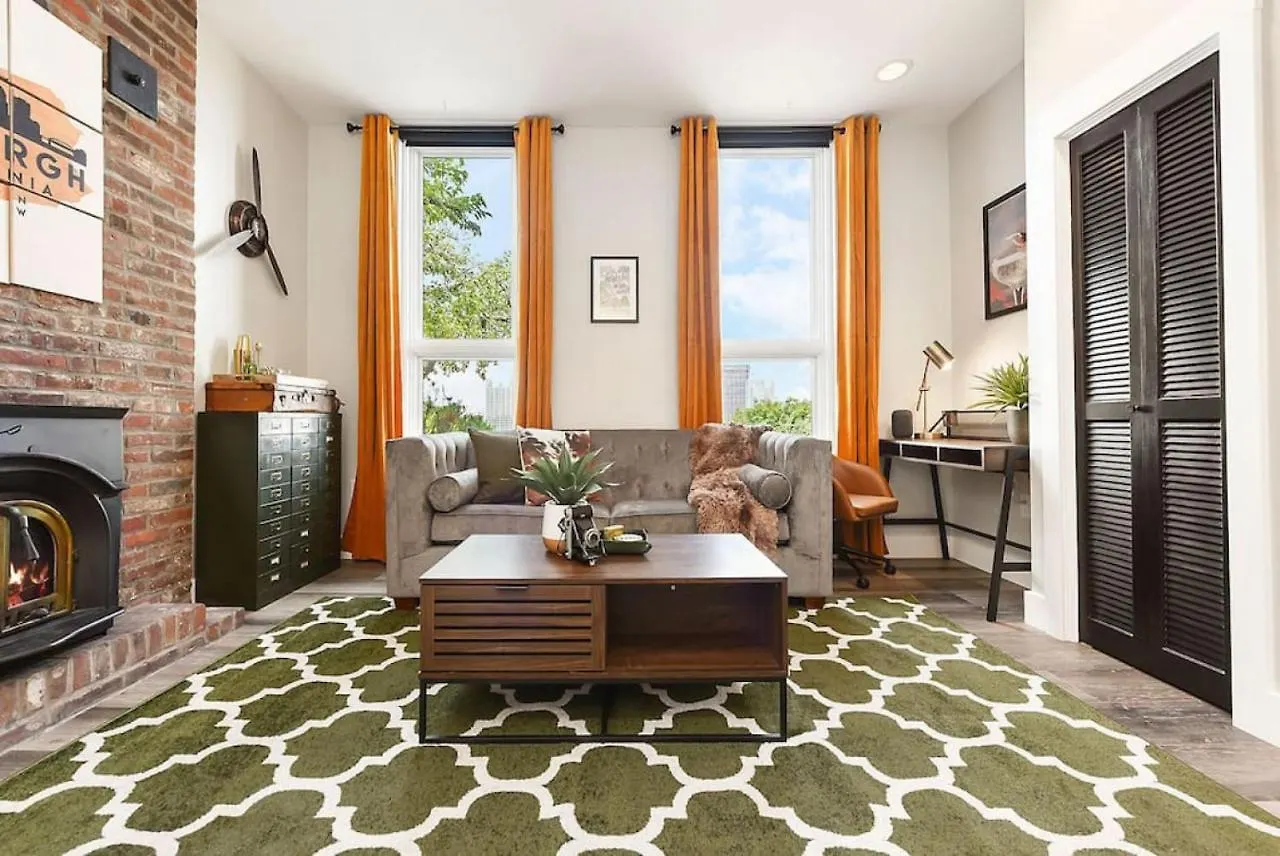 公寓 Hostwise Stays - The Grandview - Great City Views - Brand New Remodel 匹兹堡