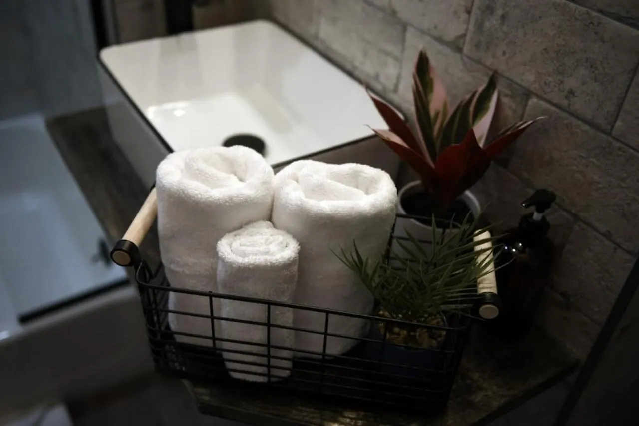Hostwise Stays - The Grandview - Great City Views - Brand New Remodel 匹兹堡 公寓
